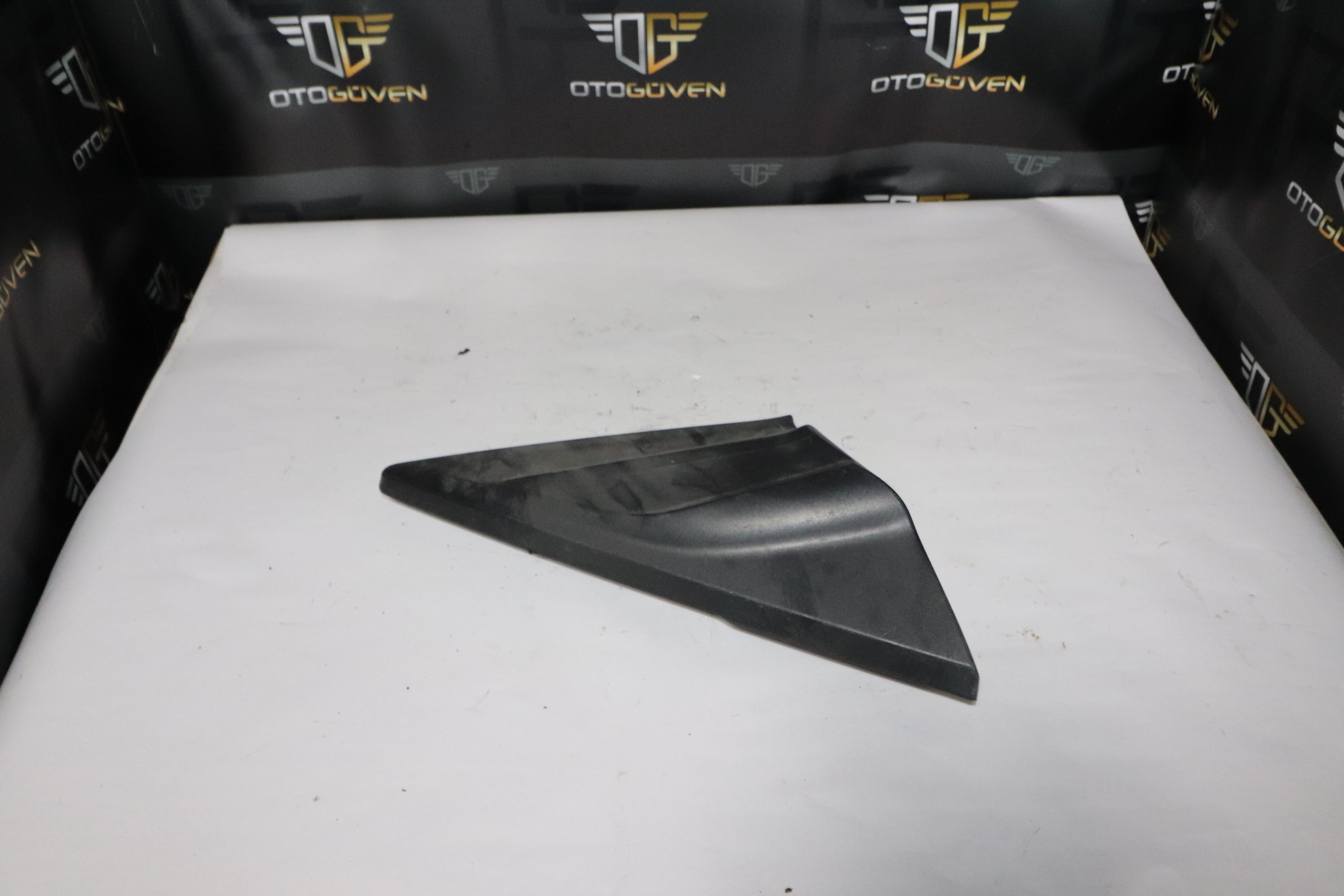 CUSTOM AYNA DIŞ PLASTİĞİ