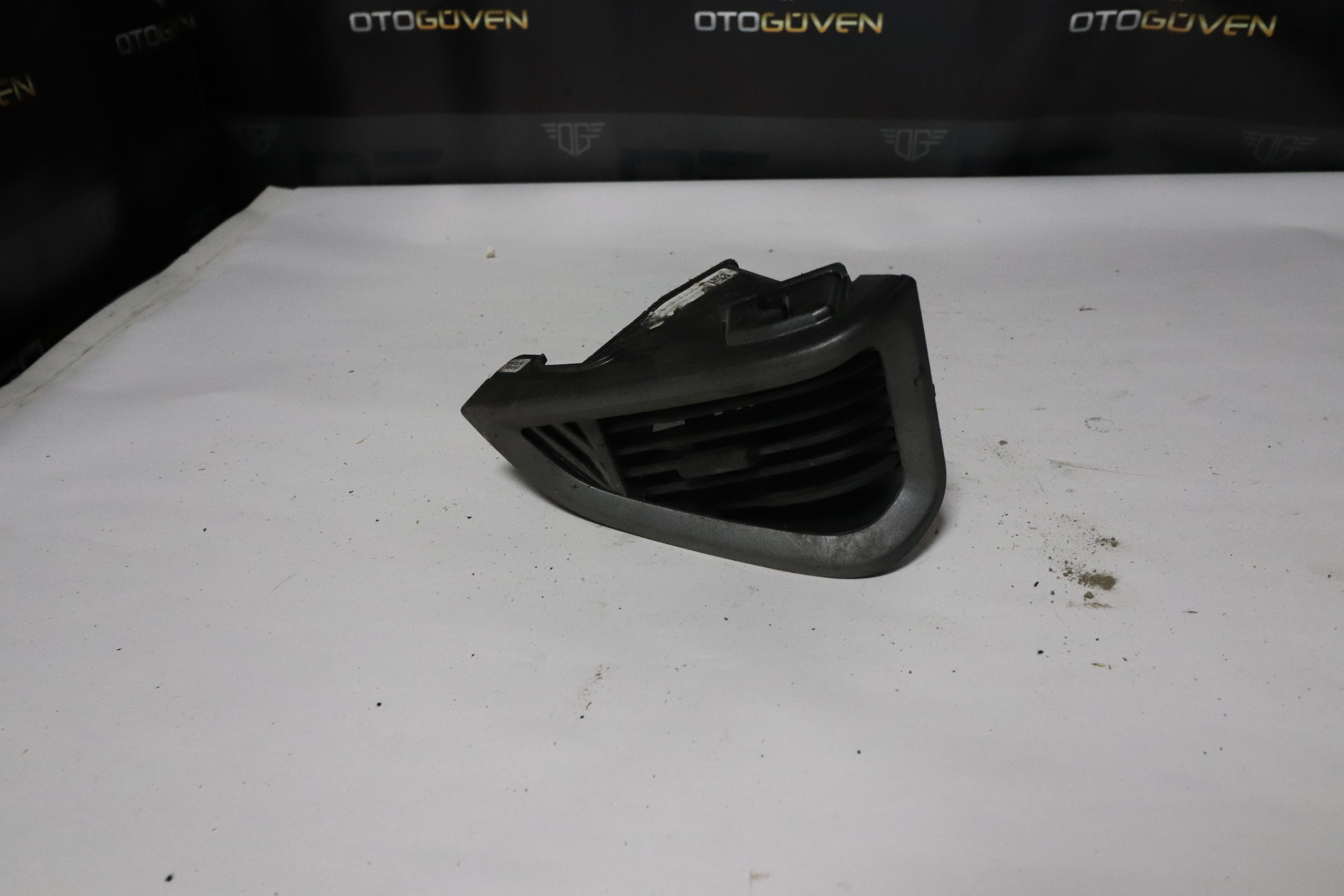 CUSTOM KALORİFER IZGARASI