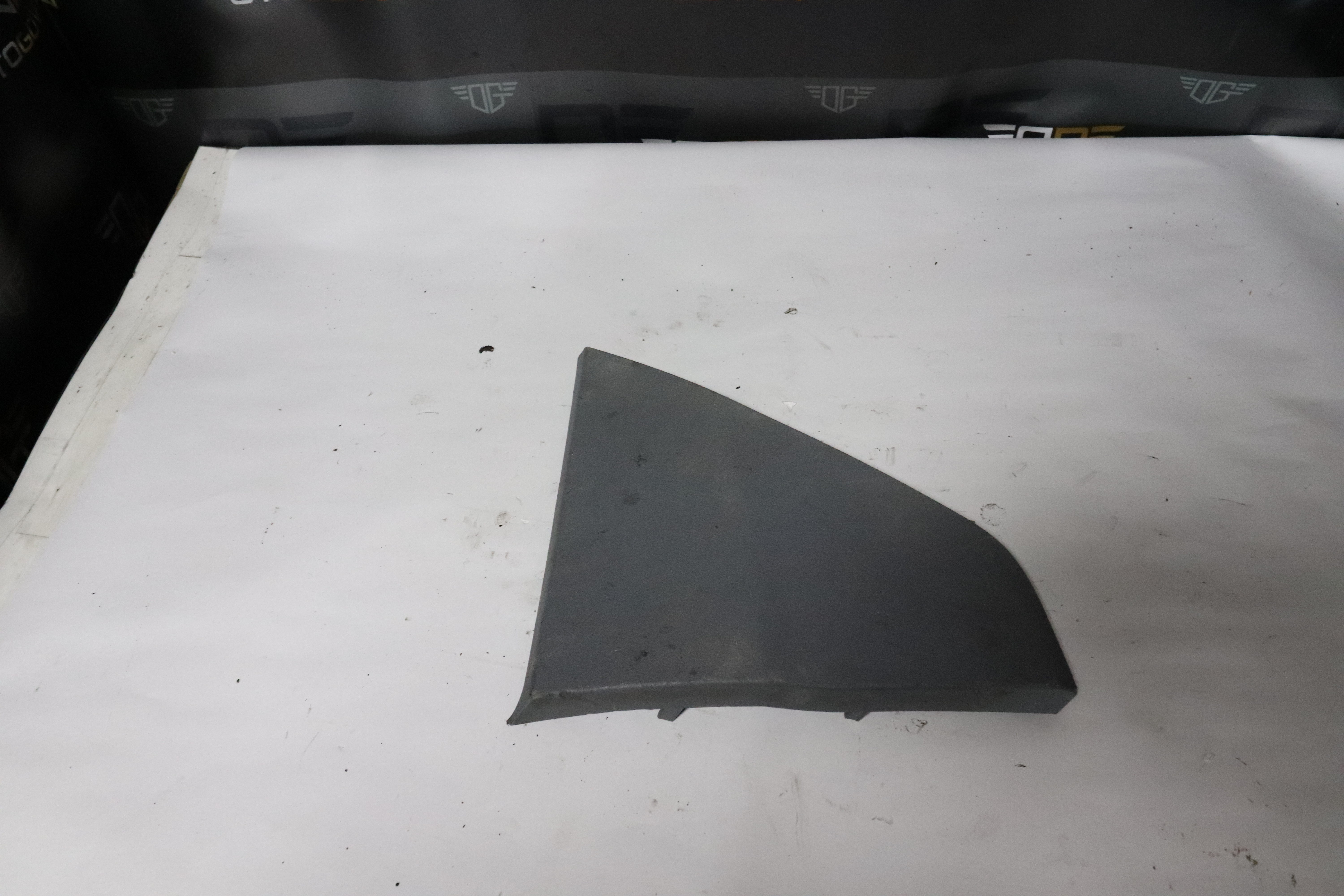 CUSTOM TORPİDO ÜST KAPAĞI