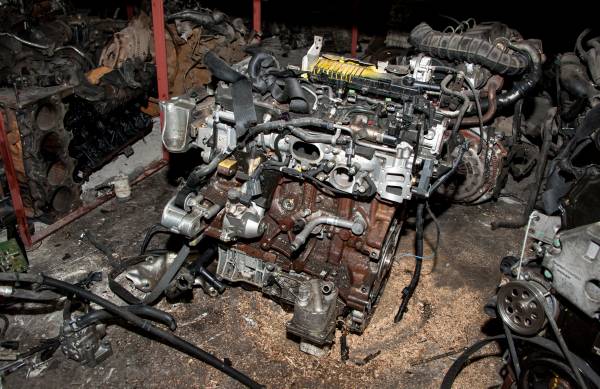 FORD CUSTOM MOTOR ÇIKMA