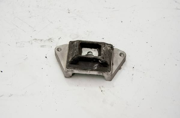 Ford Transit 363 6 İleri Şanzıman Kulağı (Çıkma  Orijinal)