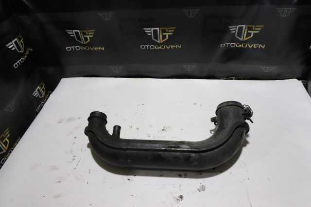 TRANSİT 2.2 ÖNDEN ÇEKER HAVA FİLTRE BORUSU