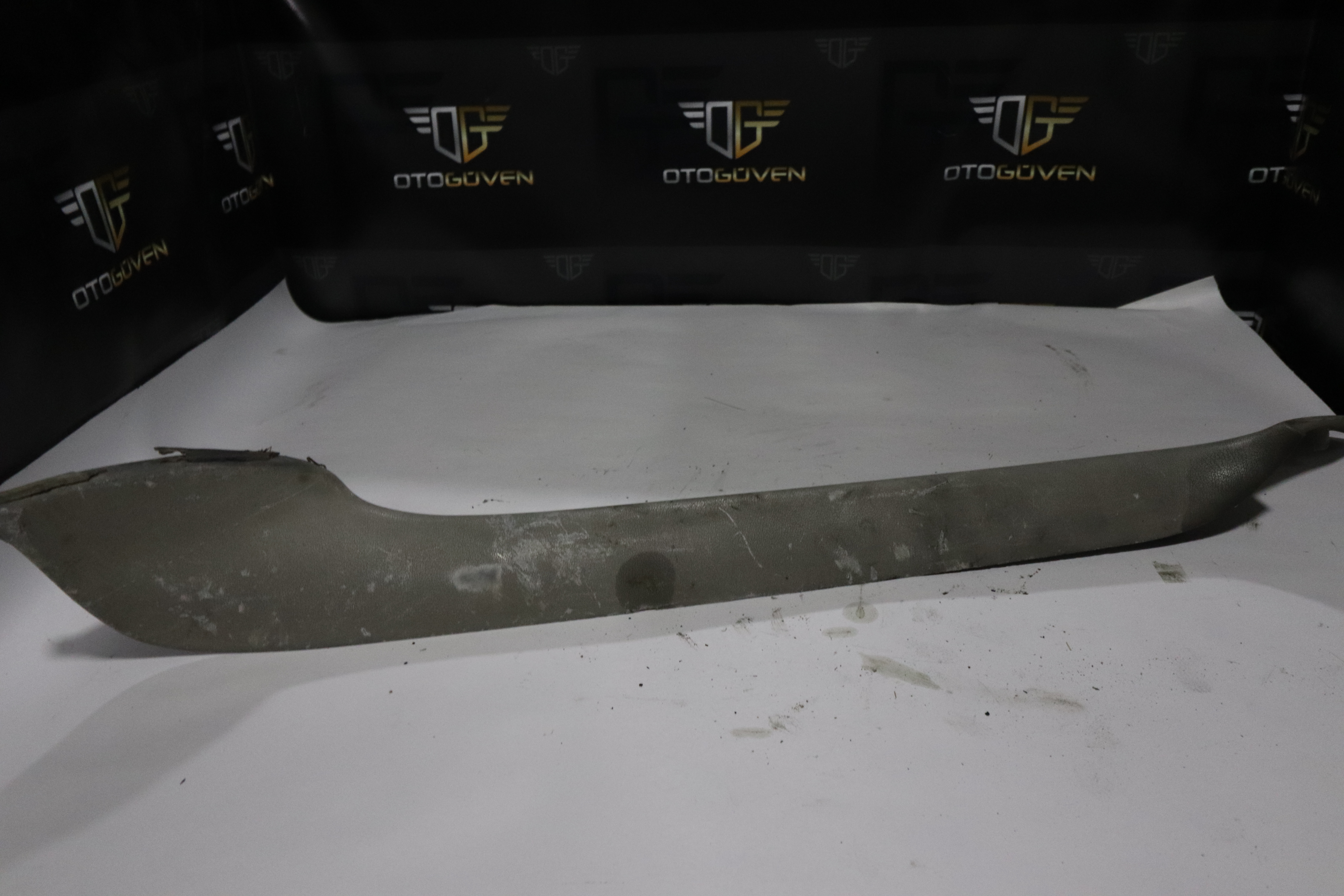 TRANSİT T15 İÇ DİREK PLASTİĞİ