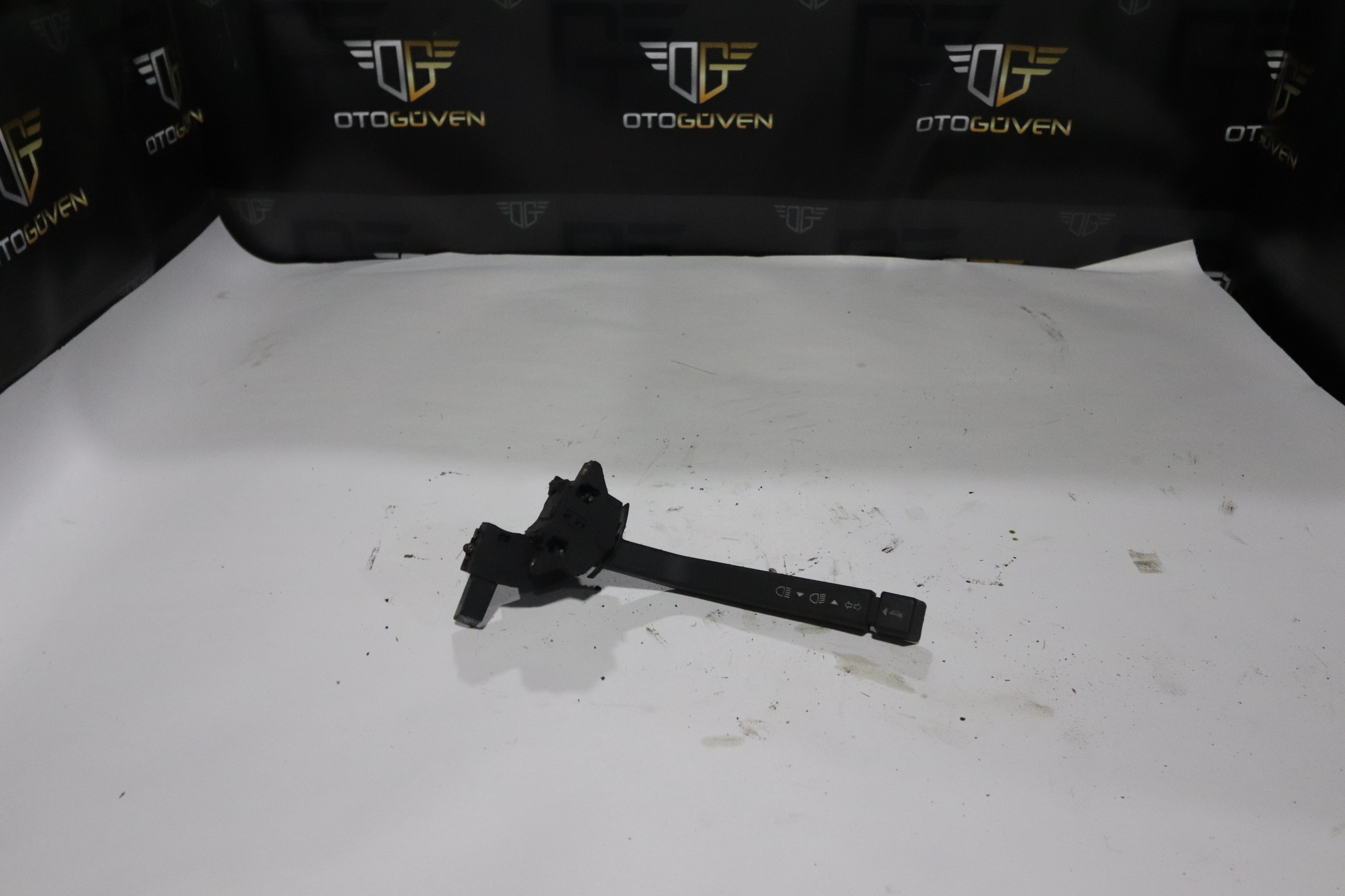 TRANSİT T15 SİNYAL KOLU