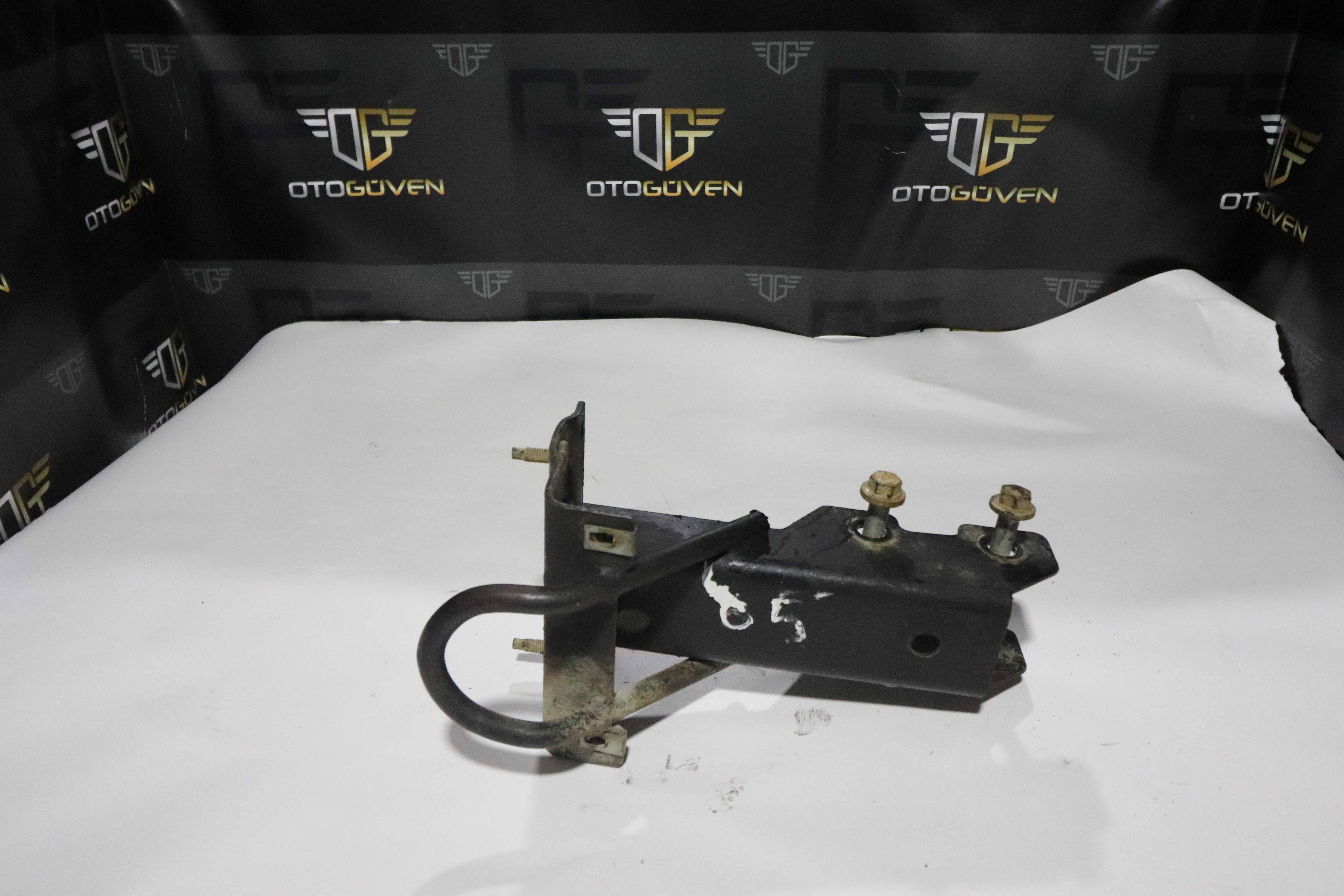 TRANSİT V184 ARKA ÇEKTİRME DEMİRİ