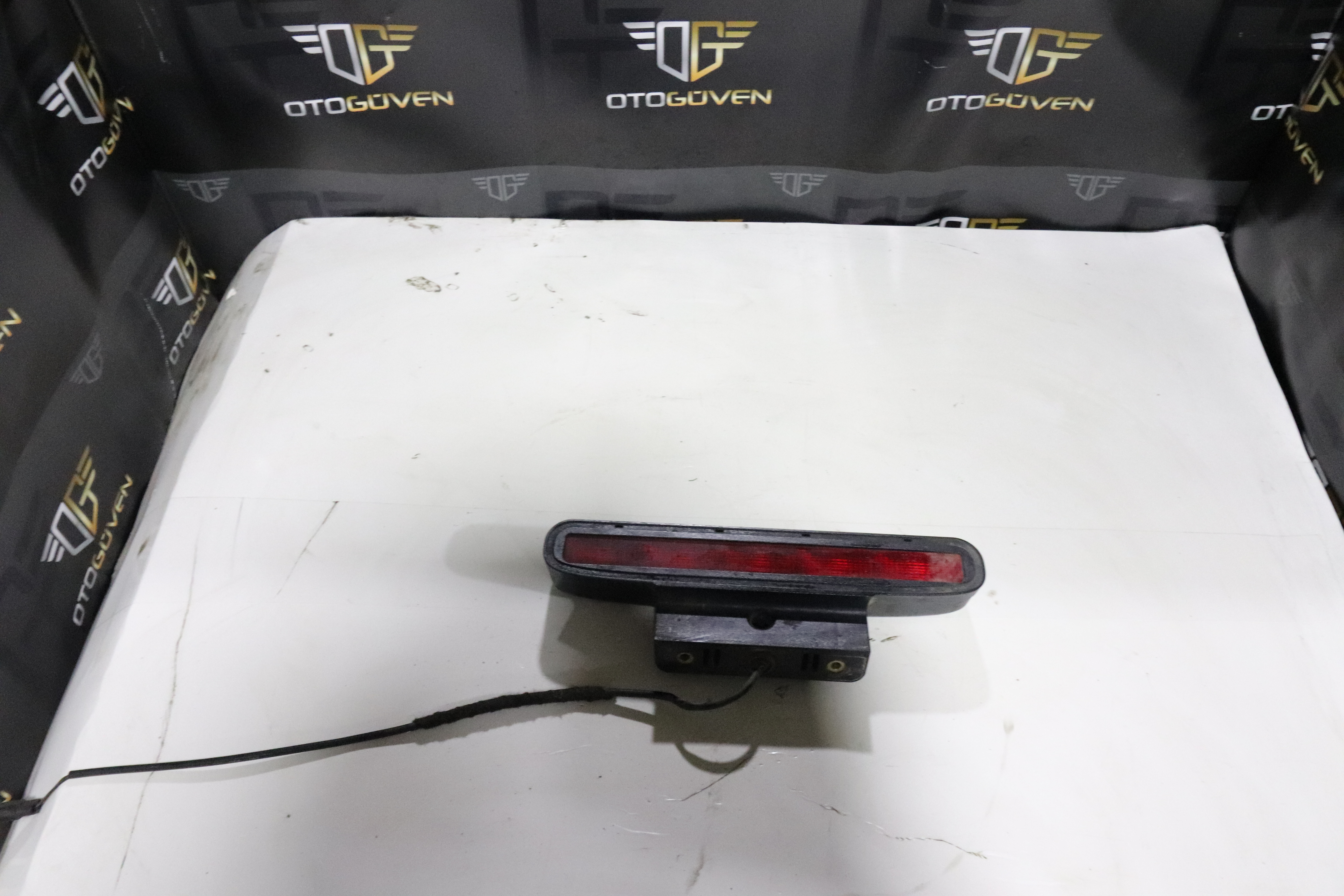 TRANSİT V184 ARKA TAVAN LAMBASI