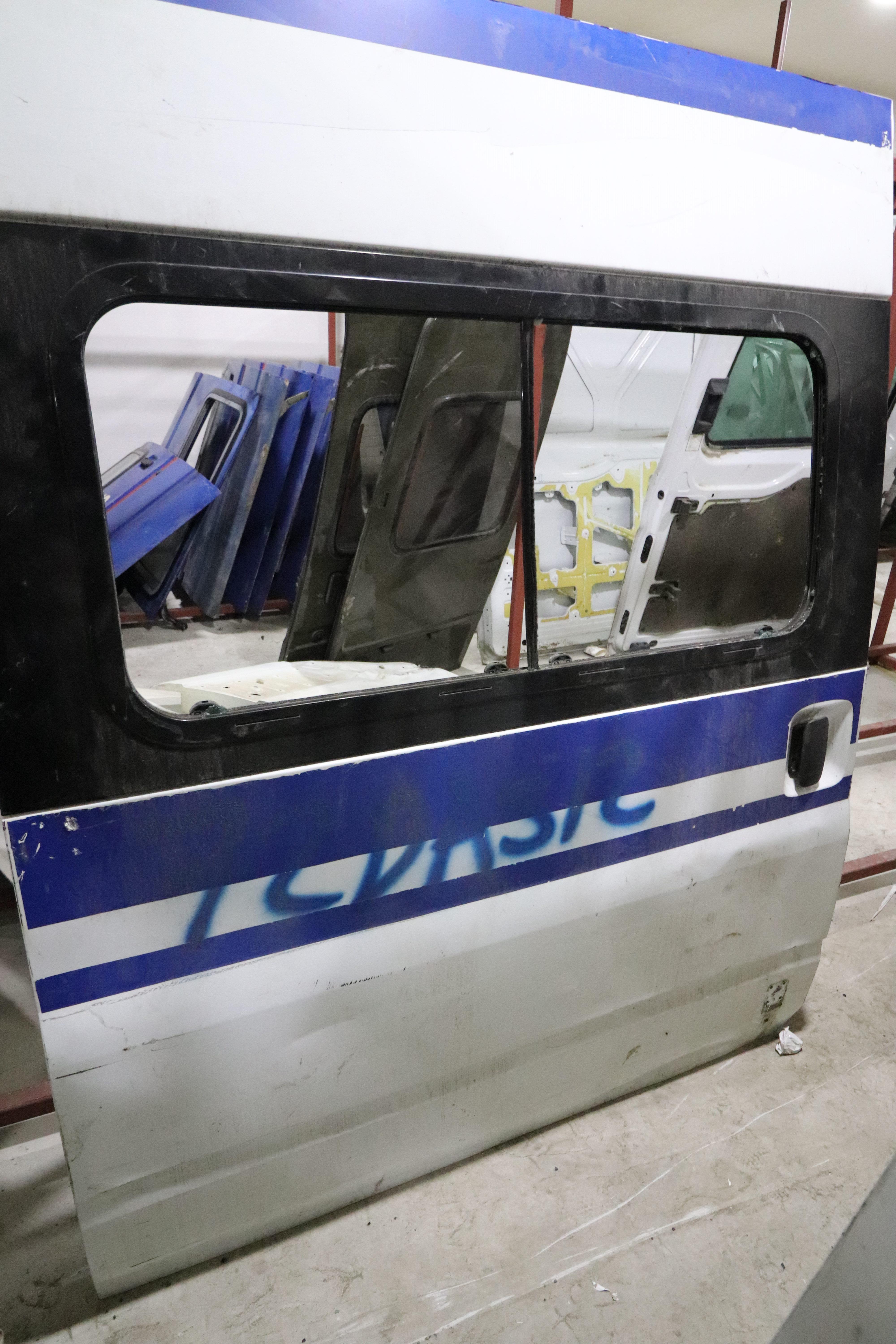 TRANSİT V184 SÜRGÜLÜ KAPI