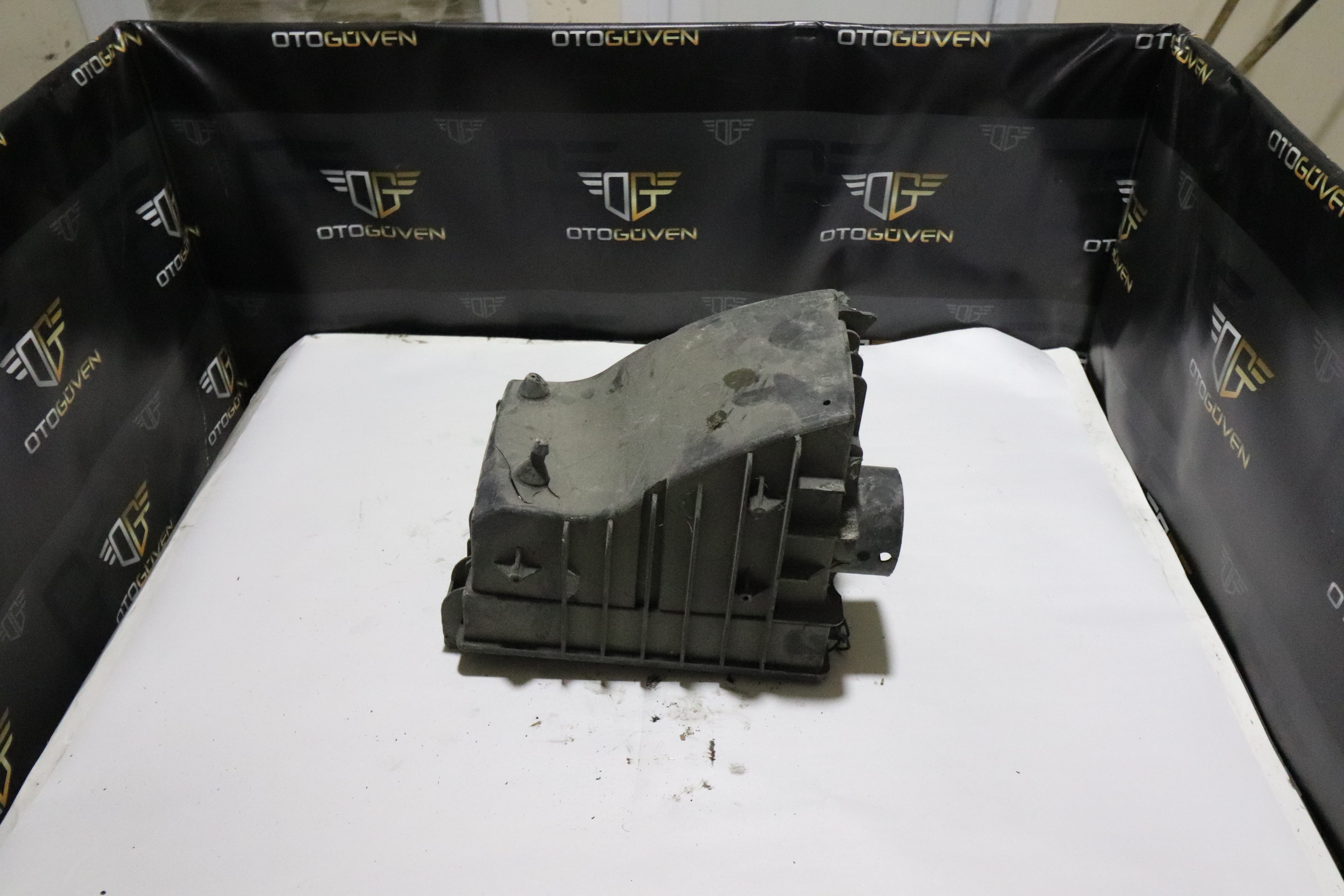 TRANSİT V347 HAVA FİLTRE KUTUSU