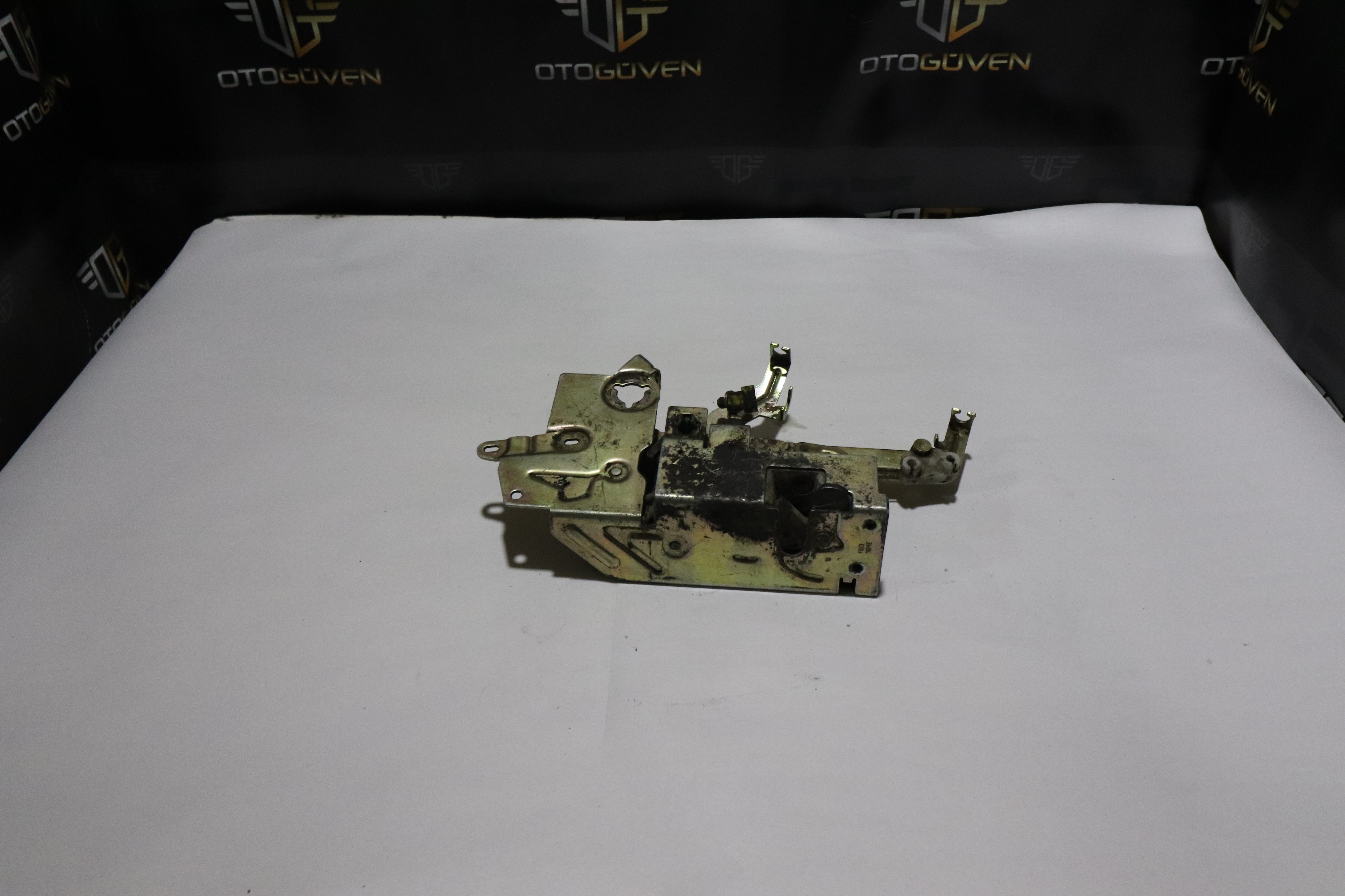 TRANSİT V347 ÖN KAPI KİLİDİ