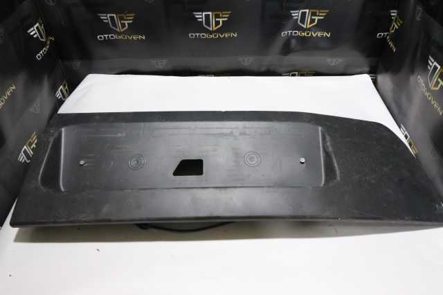 TRANSİT V363 ARKA SOL KAPI PLASTİĞİ