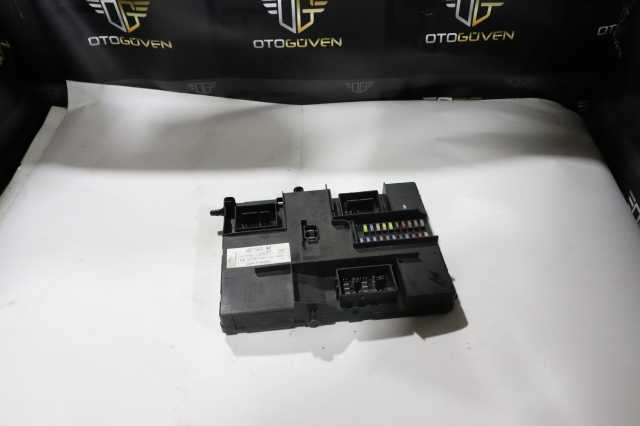 TRANSİT V363 SIFIR SİGORTA KUTUSU