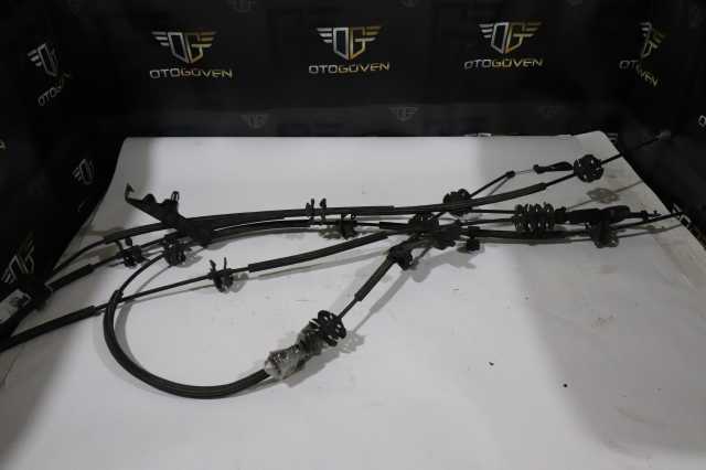 TRANSİT V363 SÜRGÜLÜ KAPI HALADI